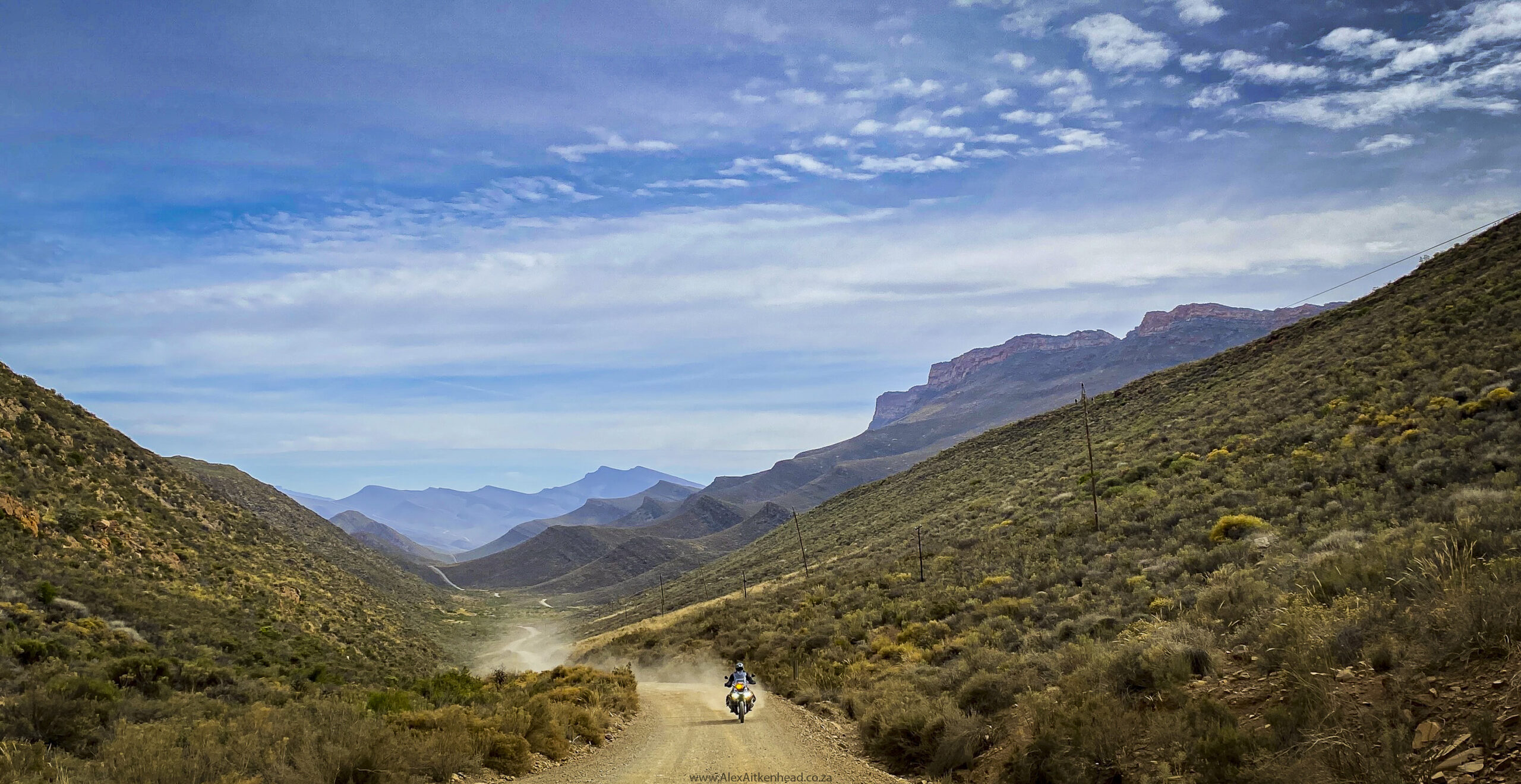 Cederberg, Wolfberg Arch, Wolfberg Cracks, Driehiek, Kromrivier, Sanddrif, Secret Cederberg, Mount Ceder, Truitjieskraal, Saalmanlagte, Savilla Rock Art Trail, Rocklands, Travellers Rest, Rock Climbing , San Rock Art, Maltese Cross, Dwars Revier, Groot Revier, Sanstone Rock Formations, Star Gazing, Cederberg Wilderness, Cape Nature Cederberg, Algeria,